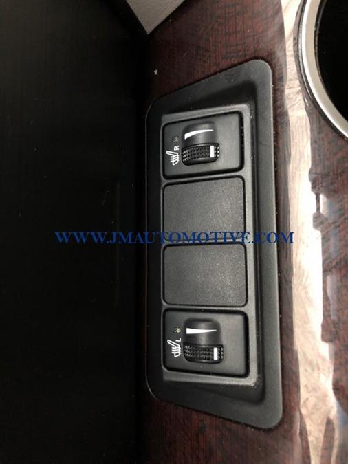 Used Toyota Camry 4dr Sdn V6 Auto XLE *Ltd Avail* 2014 | J&M Automotive Sls&Svc LLC. Naugatuck, Connecticut Used Toyota Camry 4dr Sdn V6 Auto XLE *Ltd Avail* 2014 | J&M Automotive Sls&Svc LLC. Naugatuck, Connecticut