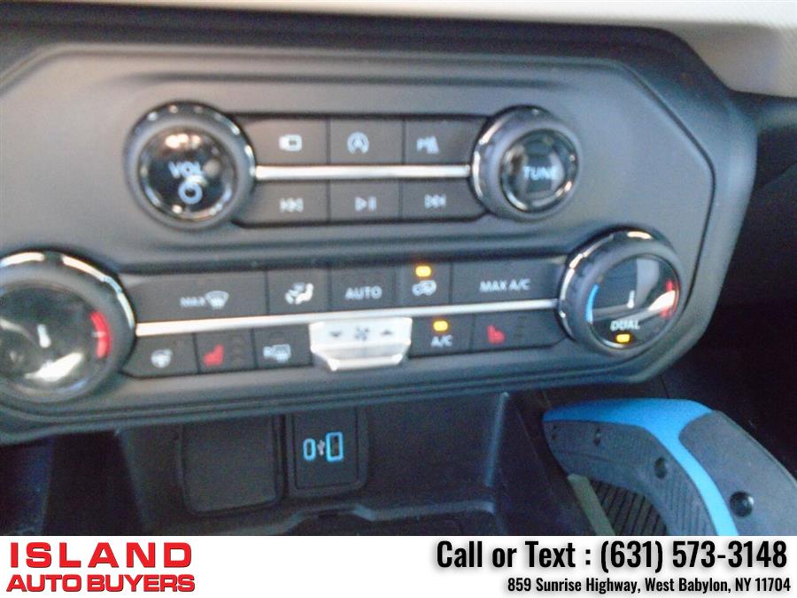2022 Ford Bronco Wildtrak Advanced 4x4 4dr SUV, available for sale in West Babylon, New York | Island Auto Buyers. West Babylon, New York 2022 Ford Bronco Wildtrak Advanced 4x4 4dr SUV, available for sale in West Babylon, New York | Island Auto Buyers. West Babylon, New York