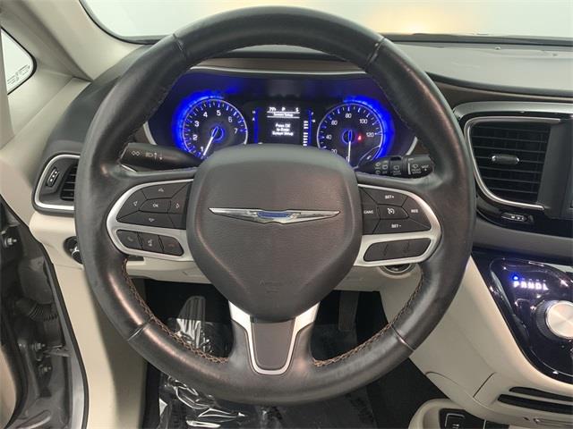 Used Chrysler Pacifica Touring L 2019 | Eastchester Motor Cars. Bronx, New York Used Chrysler Pacifica Touring L 2019 | Eastchester Motor Cars. Bronx, New York