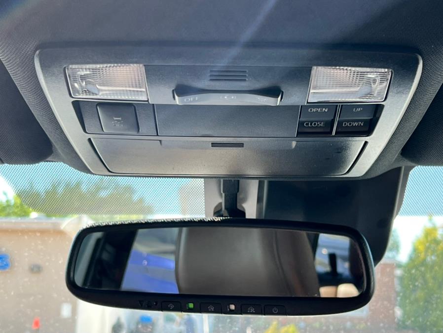 2019 Toyota Tacoma 4WD Limited Double Cab 5'' Bed V6 AT (Natl), available for sale in Linden, New Jersey | Champion Used Auto Sales. Linden, New Jersey 2019 Toyota Tacoma 4WD Limited Double Cab 5'' Bed V6 AT (Natl), available for sale in Linden, New Jersey | Champion Used Auto Sales. Linden, New Jersey