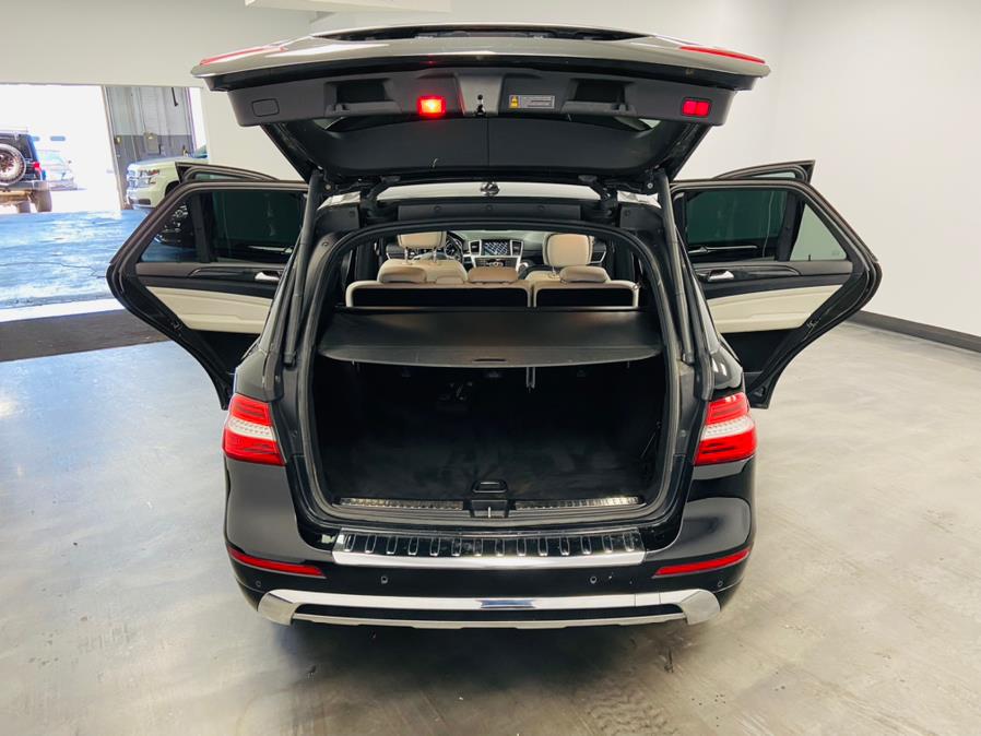 Used Mercedes-Benz M-Class 4MATIC 4dr ML 550 2014 | East Coast Auto Group. Linden, New Jersey Used Mercedes-Benz M-Class 4MATIC 4dr ML 550 2014 | East Coast Auto Group. Linden, New Jersey