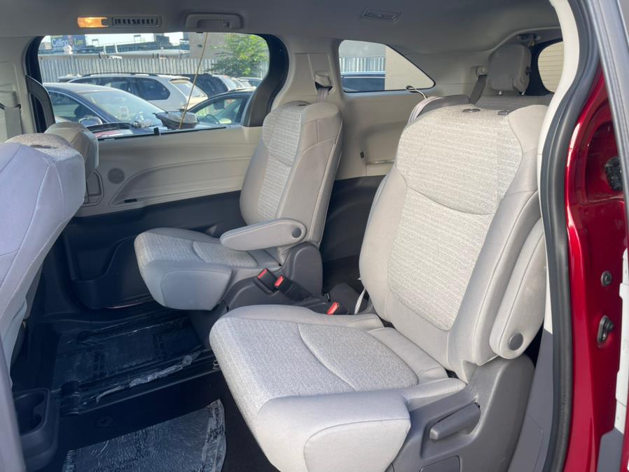 2021 Toyota Sienna LE FWD 8-Passenger (Natl), available for sale in Brooklyn, New York | Brooklyn Auto Mall LLC. Brooklyn, New York 2021 Toyota Sienna LE FWD 8-Passenger (Natl), available for sale in Brooklyn, New York | Brooklyn Auto Mall LLC. Brooklyn, New York