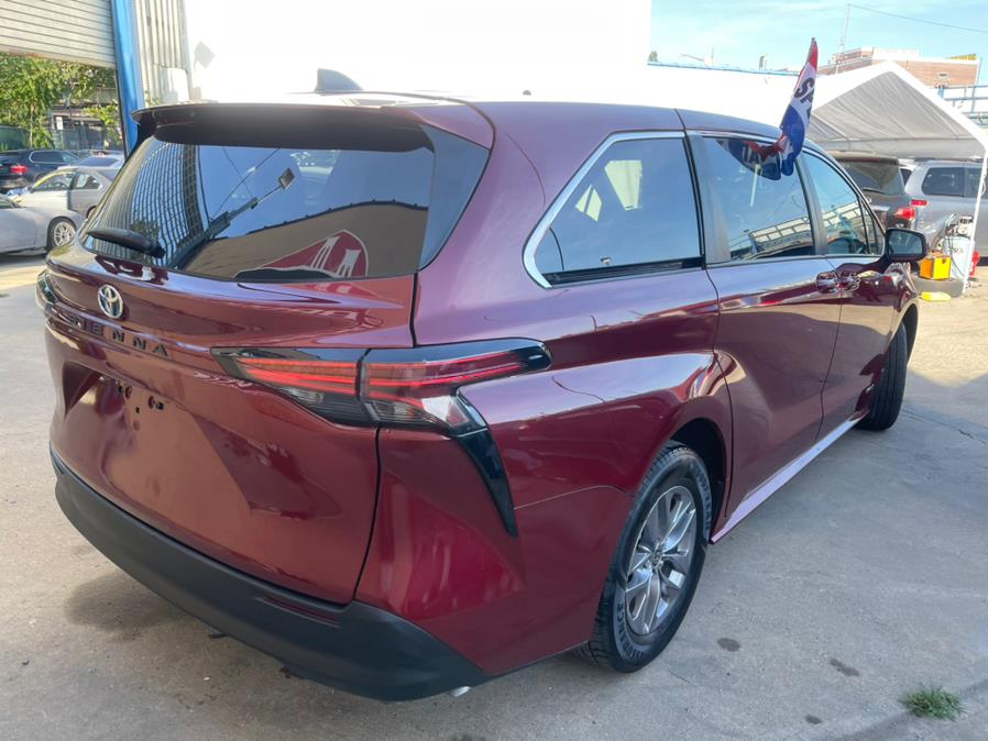 2021 Toyota Sienna LE FWD 8-Passenger (Natl), available for sale in Brooklyn, New York | Brooklyn Auto Mall LLC. Brooklyn, New York 2021 Toyota Sienna LE FWD 8-Passenger (Natl), available for sale in Brooklyn, New York | Brooklyn Auto Mall LLC. Brooklyn, New York