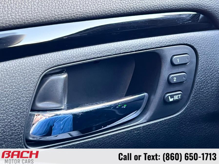 2016 Honda Pilot AWD 4dr Touring w/RES & Navi, available for sale in Canton , Connecticut | Bach Motor Cars. Canton , Connecticut 2016 Honda Pilot AWD 4dr Touring w/RES & Navi, available for sale in Canton , Connecticut | Bach Motor Cars. Canton , Connecticut