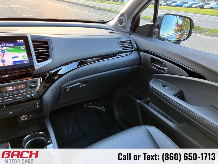 2016 Honda Pilot AWD 4dr Touring w/RES & Navi, available for sale in Canton , Connecticut | Bach Motor Cars. Canton , Connecticut 2016 Honda Pilot AWD 4dr Touring w/RES & Navi, available for sale in Canton , Connecticut | Bach Motor Cars. Canton , Connecticut