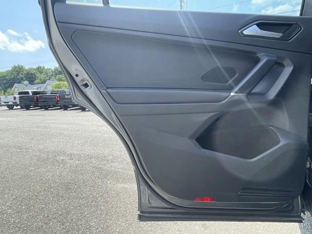 Used Volkswagen Tiguan 2.0T SEL 2018 | Blasius Federal Road. Brookfield, Connecticut Used Volkswagen Tiguan 2.0T SEL 2018 | Blasius Federal Road. Brookfield, Connecticut