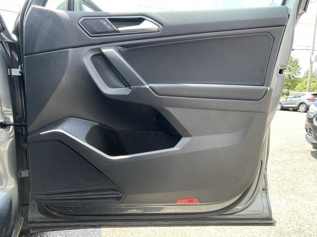 Used Volkswagen Tiguan 2.0T SEL 2018 | Blasius Federal Road. Brookfield, Connecticut Used Volkswagen Tiguan 2.0T SEL 2018 | Blasius Federal Road. Brookfield, Connecticut