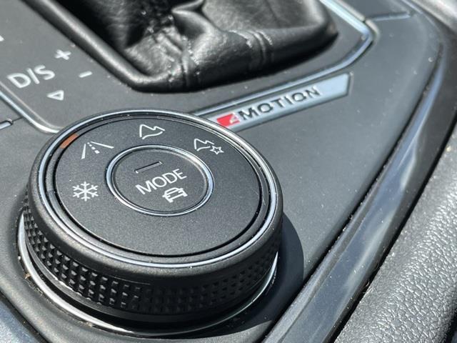 Used Volkswagen Tiguan 2.0T SEL 2018 | Blasius Federal Road. Brookfield, Connecticut Used Volkswagen Tiguan 2.0T SEL 2018 | Blasius Federal Road. Brookfield, Connecticut