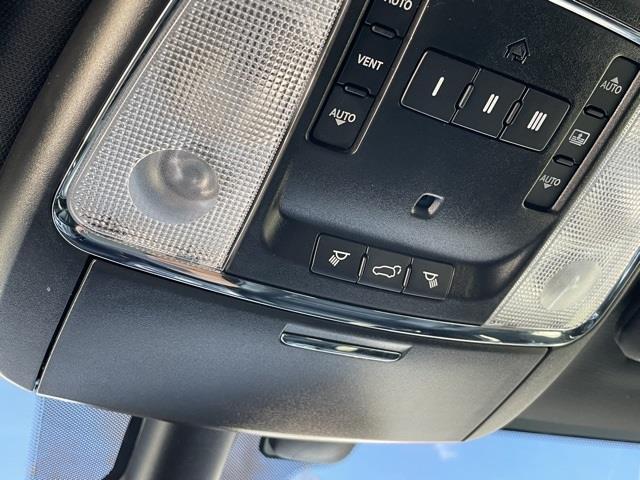 Used Jeep Grand Cherokee Overland 2019 | Blasius of Danbury. Danbury, Connecticut Used Jeep Grand Cherokee Overland 2019 | Blasius of Danbury. Danbury, Connecticut