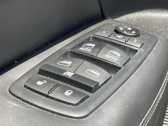 Used Jeep Grand Cherokee Overland 2019 | Blasius of Danbury. Danbury, Connecticut Used Jeep Grand Cherokee Overland 2019 | Blasius of Danbury. Danbury, Connecticut