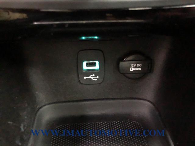 2011 Chrysler 200 4dr Sdn S, available for sale in Naugatuck, Connecticut | J&M Automotive Sls&Svc LLC. Naugatuck, Connecticut 2011 Chrysler 200 4dr Sdn S, available for sale in Naugatuck, Connecticut | J&M Automotive Sls&Svc LLC. Naugatuck, Connecticut
