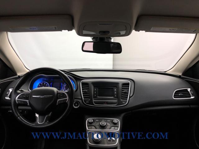 Used Chrysler 200 4dr Sdn Limited FWD 2015 | J&M Automotive Sls&Svc LLC. Naugatuck, Connecticut Used Chrysler 200 4dr Sdn Limited FWD 2015 | J&M Automotive Sls&Svc LLC. Naugatuck, Connecticut