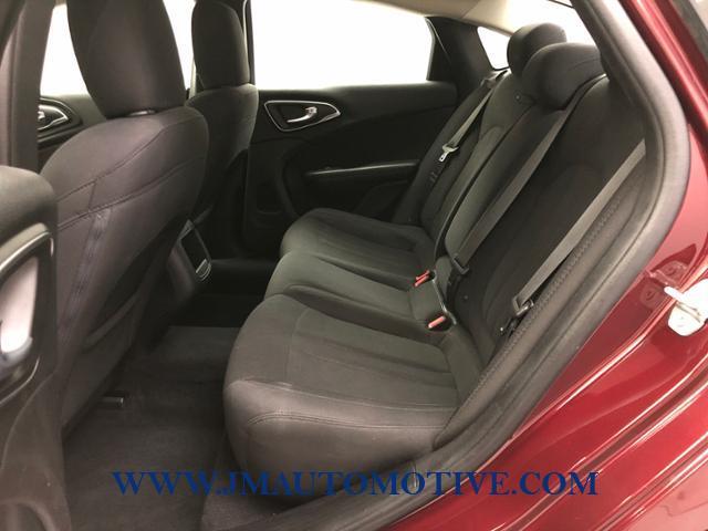 Used Chrysler 200 4dr Sdn Limited FWD 2015 | J&M Automotive Sls&Svc LLC. Naugatuck, Connecticut Used Chrysler 200 4dr Sdn Limited FWD 2015 | J&M Automotive Sls&Svc LLC. Naugatuck, Connecticut