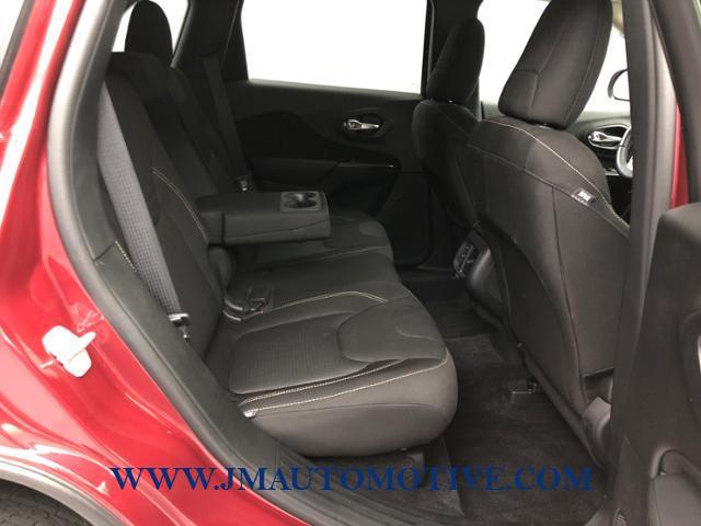 2016 Jeep Cherokee 4WD 4dr Latitude, available for sale in Naugatuck, Connecticut | J&M Automotive Sls&Svc LLC. Naugatuck, Connecticut 2016 Jeep Cherokee 4WD 4dr Latitude, available for sale in Naugatuck, Connecticut | J&M Automotive Sls&Svc LLC. Naugatuck, Connecticut
