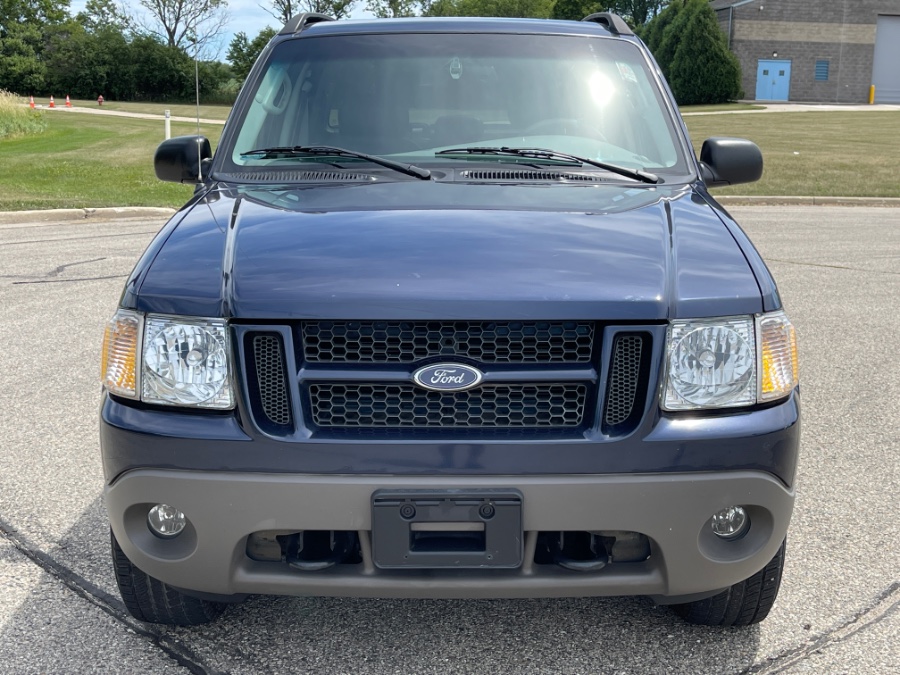 Used Ford Explorer Sport Trac 4dr 126" WB 4WD XLT 2003 | Geneva Motor Cars. Darien, Wisconsin Used Ford Explorer Sport Trac 4dr 126" WB 4WD XLT 2003 | Geneva Motor Cars. Darien, Wisconsin