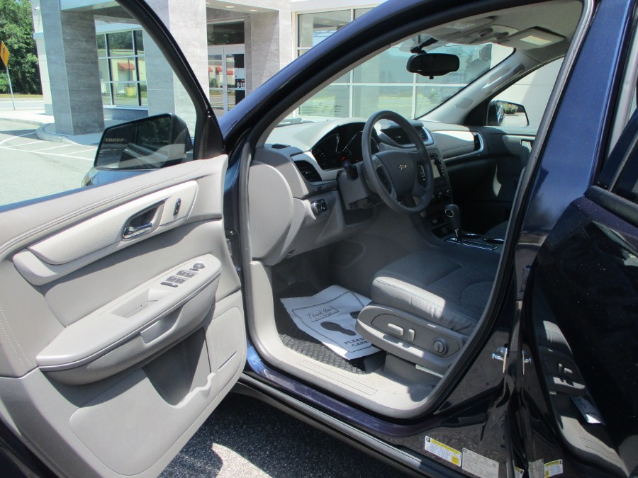 2017 Chevrolet Traverse FWD 4dr LS w/1LS, available for sale in Massapequa, New York | South Shore Auto Brokers & Sales. Massapequa, New York 2017 Chevrolet Traverse FWD 4dr LS w/1LS, available for sale in Massapequa, New York | South Shore Auto Brokers & Sales. Massapequa, New York