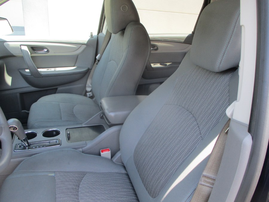 2017 Chevrolet Traverse FWD 4dr LS w/1LS, available for sale in Massapequa, New York | South Shore Auto Brokers & Sales. Massapequa, New York 2017 Chevrolet Traverse FWD 4dr LS w/1LS, available for sale in Massapequa, New York | South Shore Auto Brokers & Sales. Massapequa, New York