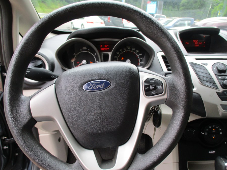 Used Ford Fiesta 4dr Sdn SE 2011 | Cos Central Auto. Meriden, Connecticut Used Ford Fiesta 4dr Sdn SE 2011 | Cos Central Auto. Meriden, Connecticut