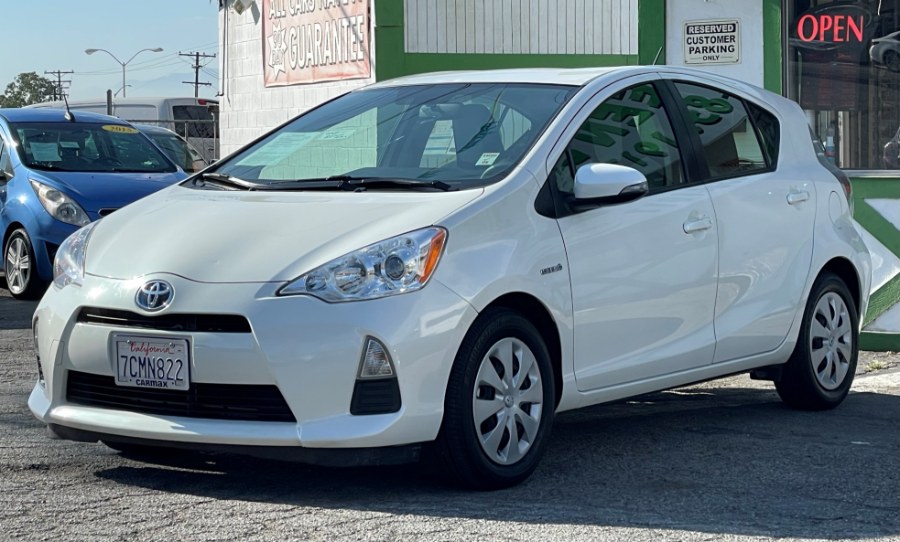 2013 Toyota Prius c 5dr HB Three (Natl), available for sale in Corona, California | Green Light Auto. Corona, California 2013 Toyota Prius c 5dr HB Three (Natl), available for sale in Corona, California | Green Light Auto. Corona, California