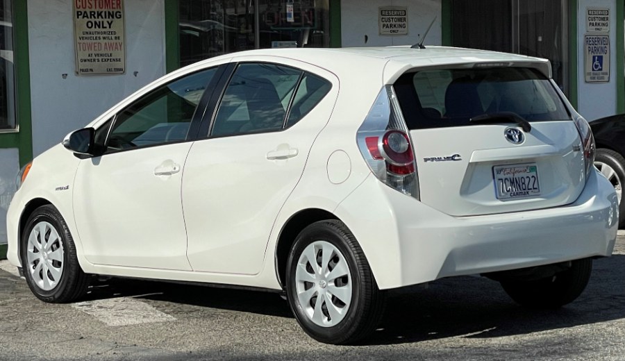 2013 Toyota Prius c 5dr HB Three (Natl), available for sale in Corona, California | Green Light Auto. Corona, California 2013 Toyota Prius c 5dr HB Three (Natl), available for sale in Corona, California | Green Light Auto. Corona, California