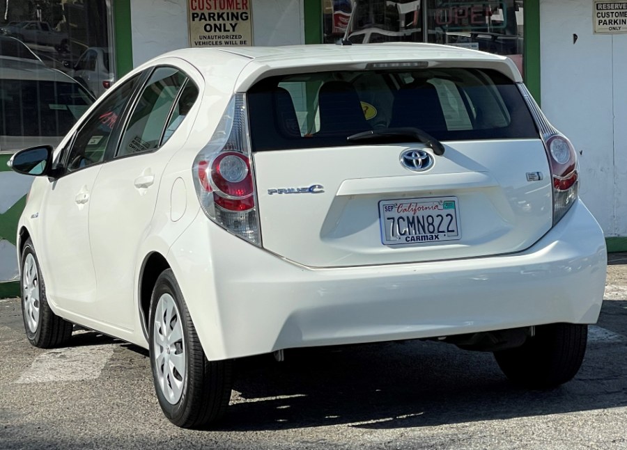 2013 Toyota Prius c 5dr HB Three (Natl), available for sale in Corona, California | Green Light Auto. Corona, California 2013 Toyota Prius c 5dr HB Three (Natl), available for sale in Corona, California | Green Light Auto. Corona, California