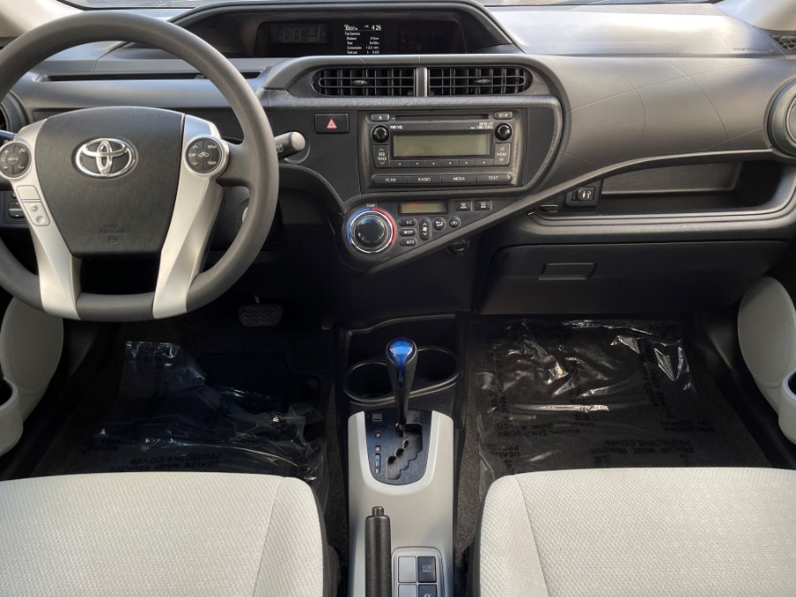 2013 Toyota Prius c 5dr HB Three (Natl), available for sale in Corona, California | Green Light Auto. Corona, California 2013 Toyota Prius c 5dr HB Three (Natl), available for sale in Corona, California | Green Light Auto. Corona, California