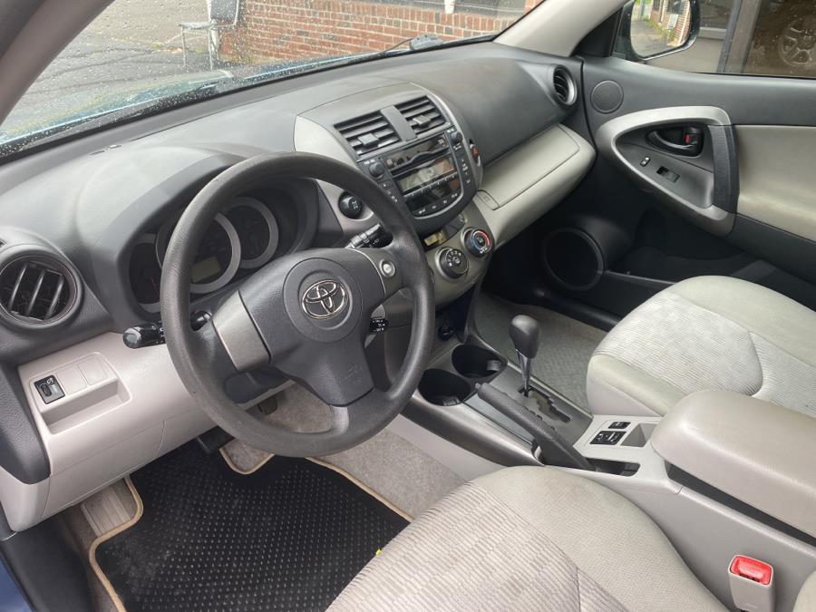 Used Toyota RAV4 4WD 4dr 4-cyl 4-Spd AT 2009 | Newfield Auto Sales. Middletown, Connecticut Used Toyota RAV4 4WD 4dr 4-cyl 4-Spd AT 2009 | Newfield Auto Sales. Middletown, Connecticut