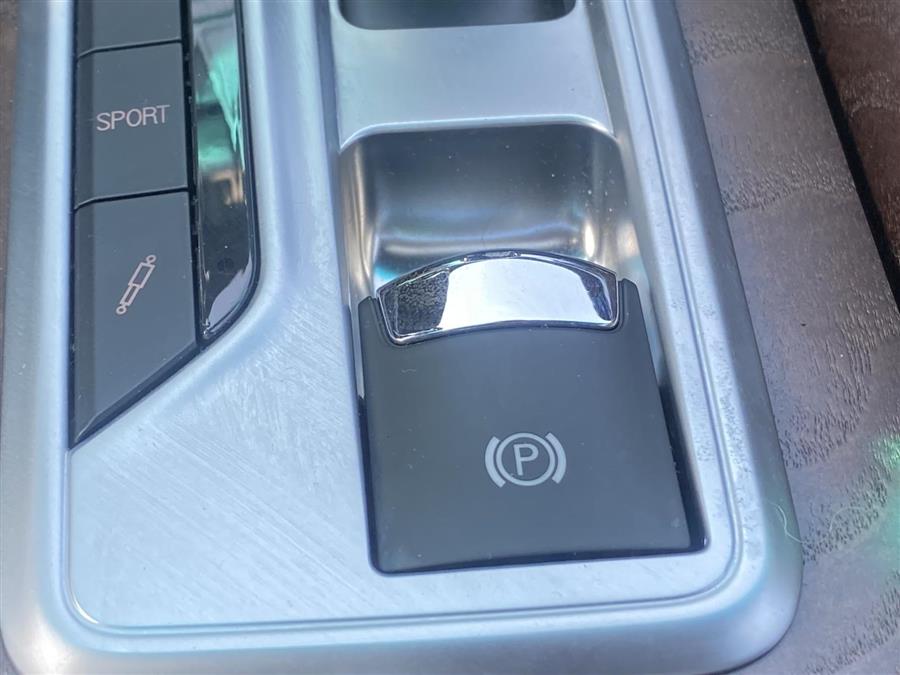 Used Maserati Quattroporte 4dr Sdn Quattroporte S Q4 2016 | Sunrise Auto Outlet. Amityville, New York Used Maserati Quattroporte 4dr Sdn Quattroporte S Q4 2016 | Sunrise Auto Outlet. Amityville, New York
