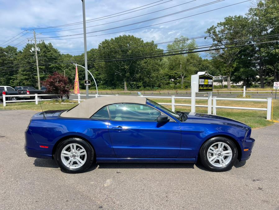 2014 Ford Mustang 2dr Conv V6, available for sale in South Windsor, Connecticut | Mike And Tony Auto Sales, Inc. South Windsor, Connecticut 2014 Ford Mustang 2dr Conv V6, available for sale in South Windsor, Connecticut | Mike And Tony Auto Sales, Inc. South Windsor, Connecticut