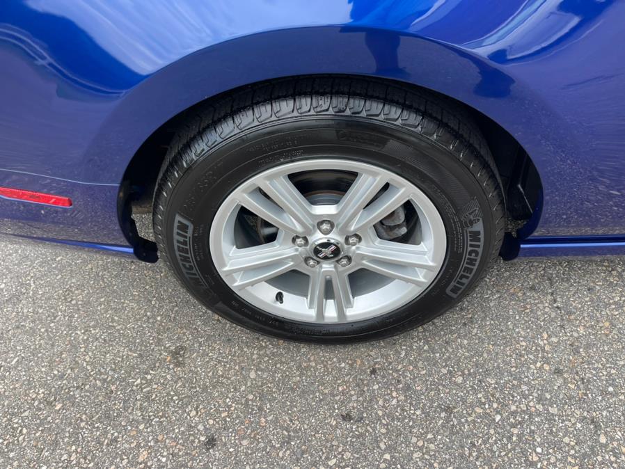 2014 Ford Mustang 2dr Conv V6, available for sale in South Windsor, Connecticut | Mike And Tony Auto Sales, Inc. South Windsor, Connecticut 2014 Ford Mustang 2dr Conv V6, available for sale in South Windsor, Connecticut | Mike And Tony Auto Sales, Inc. South Windsor, Connecticut