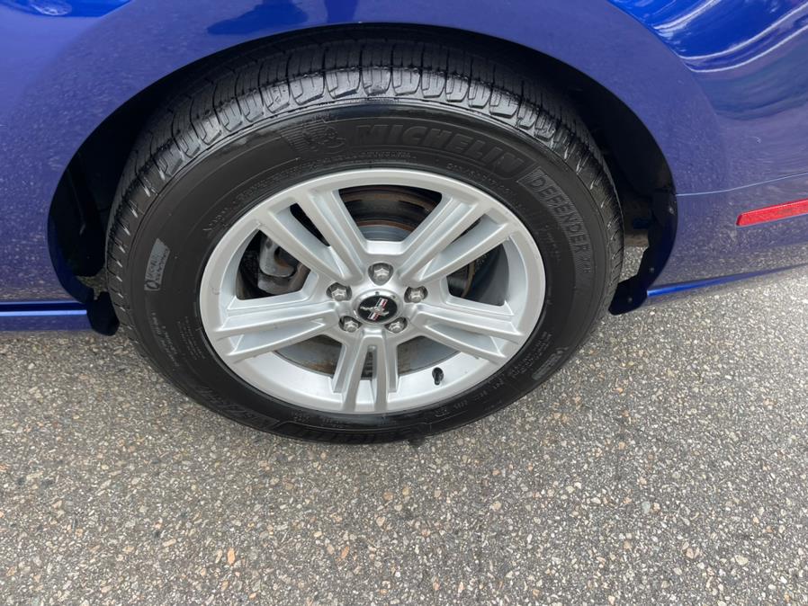 2014 Ford Mustang 2dr Conv V6, available for sale in South Windsor, Connecticut | Mike And Tony Auto Sales, Inc. South Windsor, Connecticut 2014 Ford Mustang 2dr Conv V6, available for sale in South Windsor, Connecticut | Mike And Tony Auto Sales, Inc. South Windsor, Connecticut