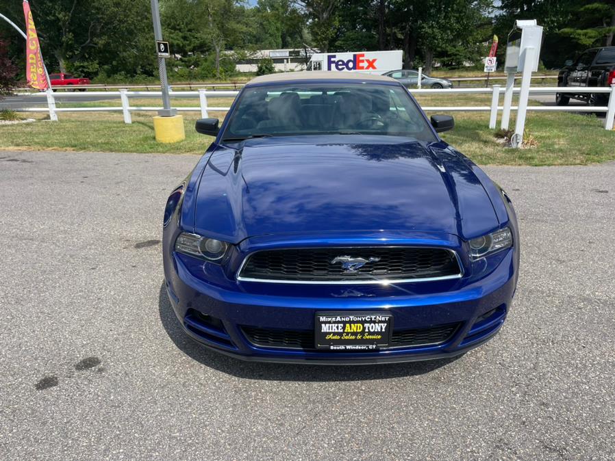 2014 Ford Mustang 2dr Conv V6, available for sale in South Windsor, Connecticut | Mike And Tony Auto Sales, Inc. South Windsor, Connecticut 2014 Ford Mustang 2dr Conv V6, available for sale in South Windsor, Connecticut | Mike And Tony Auto Sales, Inc. South Windsor, Connecticut