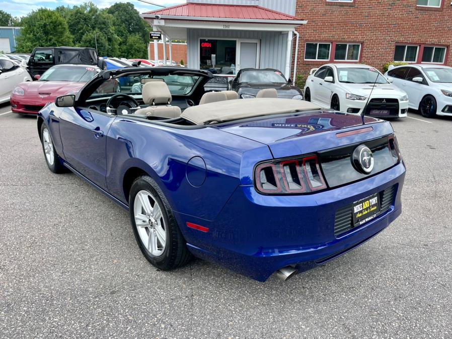 2014 Ford Mustang 2dr Conv V6, available for sale in South Windsor, Connecticut | Mike And Tony Auto Sales, Inc. South Windsor, Connecticut 2014 Ford Mustang 2dr Conv V6, available for sale in South Windsor, Connecticut | Mike And Tony Auto Sales, Inc. South Windsor, Connecticut