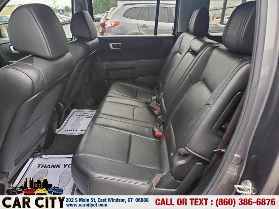 2013 Honda Pilot 4WD 4dr EX-L, available for sale in East Windsor, Connecticut | Car City LLC. East Windsor, Connecticut 2013 Honda Pilot 4WD 4dr EX-L, available for sale in East Windsor, Connecticut | Car City LLC. East Windsor, Connecticut