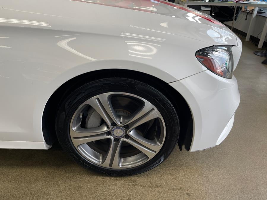Used Mercedes-Benz E-Class E 300 Luxury RWD Sedan 2017 | 5 Towns Drive. Inwood, New York Used Mercedes-Benz E-Class E 300 Luxury RWD Sedan 2017 | 5 Towns Drive. Inwood, New York