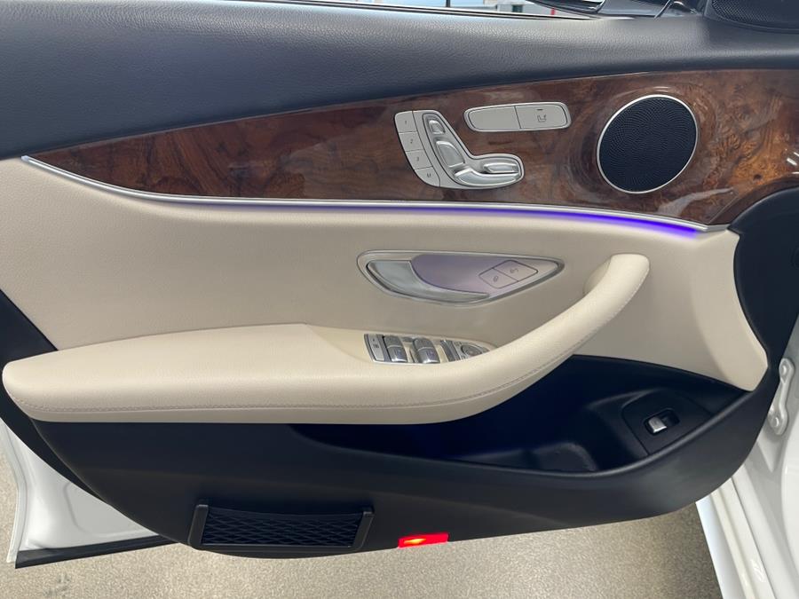 Used Mercedes-Benz E-Class E 300 Luxury RWD Sedan 2017 | 5 Towns Drive. Inwood, New York Used Mercedes-Benz E-Class E 300 Luxury RWD Sedan 2017 | 5 Towns Drive. Inwood, New York