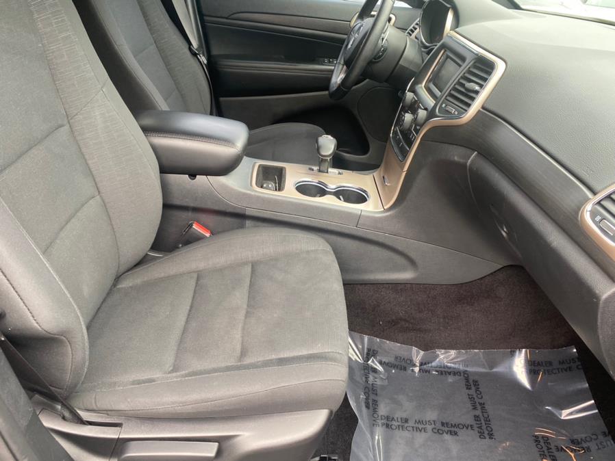 Used Jeep Grand Cherokee 4WD 4dr Altitude 2015 | Lava Motors 2 Inc. Canton, Connecticut Used Jeep Grand Cherokee 4WD 4dr Altitude 2015 | Lava Motors 2 Inc. Canton, Connecticut