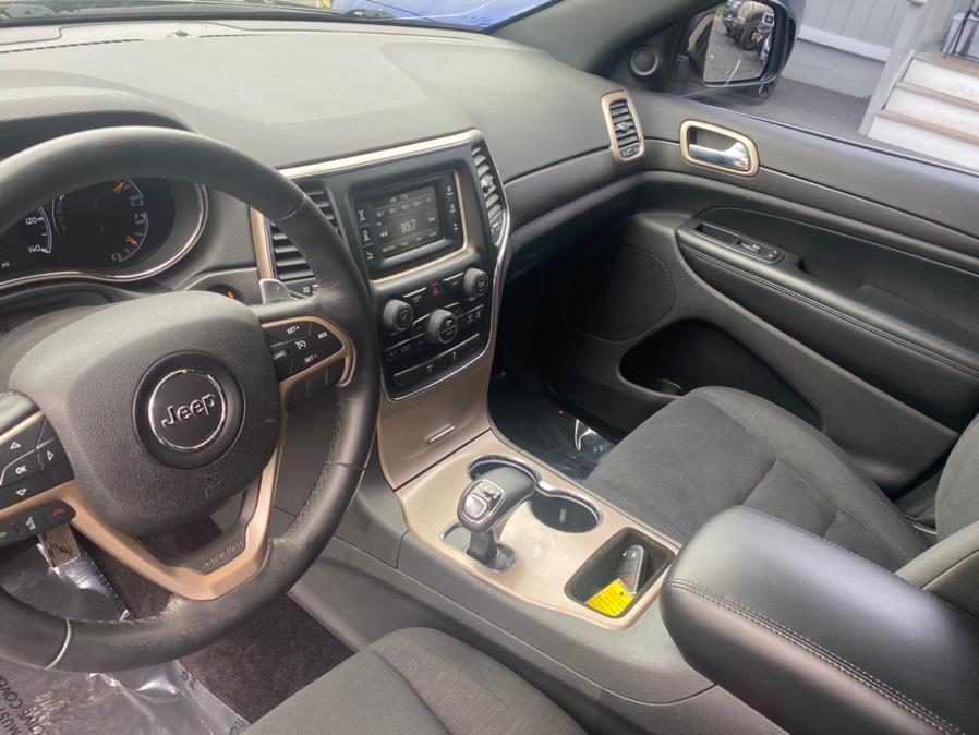 Used Jeep Grand Cherokee 4WD 4dr Altitude 2015 | Lava Motors 2 Inc. Canton, Connecticut Used Jeep Grand Cherokee 4WD 4dr Altitude 2015 | Lava Motors 2 Inc. Canton, Connecticut