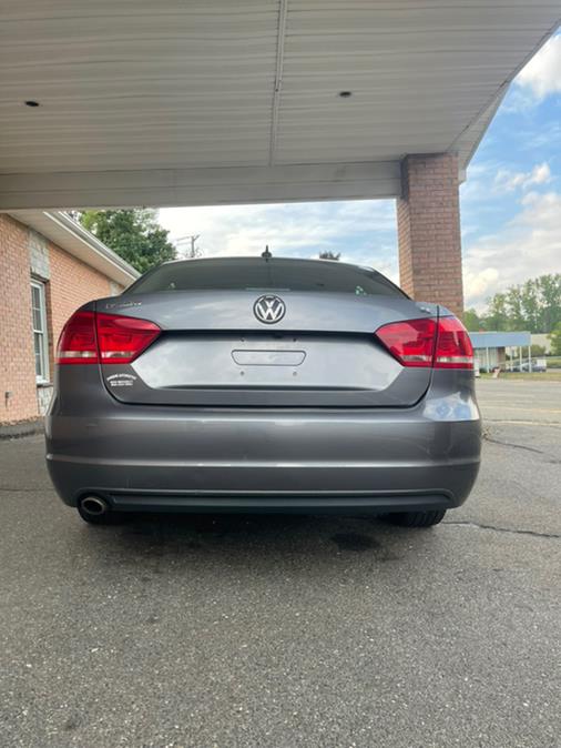 Used Volkswagen Passat 4dr Sdn 2.5L Auto SE PZEV *Ltd Avail* 2014 | Supreme Automotive. New Britain, Connecticut Used Volkswagen Passat 4dr Sdn 2.5L Auto SE PZEV *Ltd Avail* 2014 | Supreme Automotive. New Britain, Connecticut