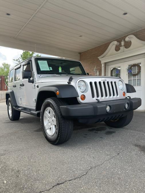 2009 Jeep Wrangler Unlimited 4WD 4dr X, available for sale in New Britain, Connecticut | Supreme Automotive. New Britain, Connecticut