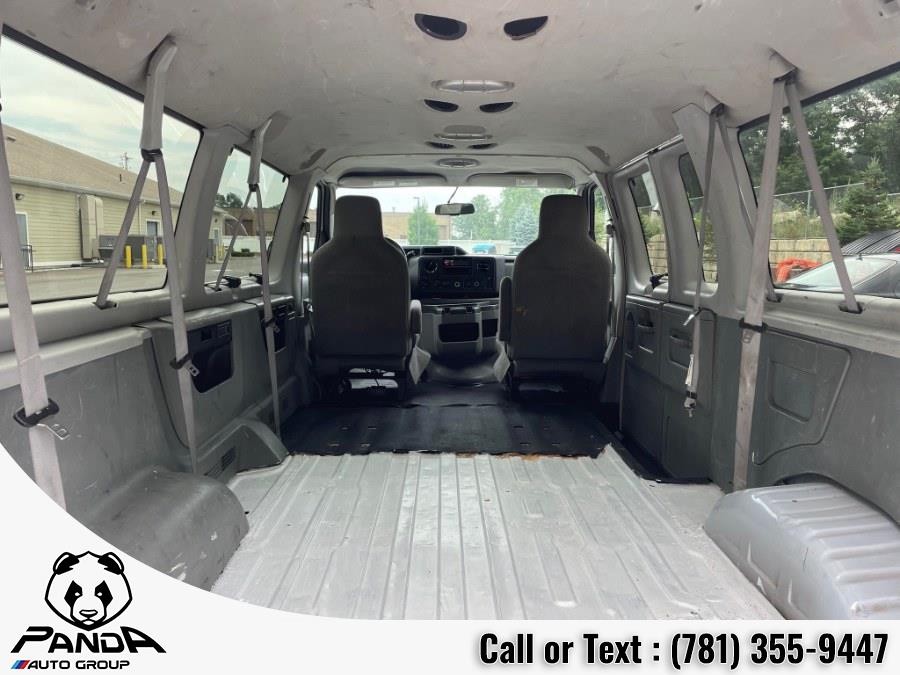 Used Ford Econoline Wagon E-350 Super Duty XLT 2013 | Panda Auto Group. Abington, Massachusetts Used Ford Econoline Wagon E-350 Super Duty XLT 2013 | Panda Auto Group. Abington, Massachusetts