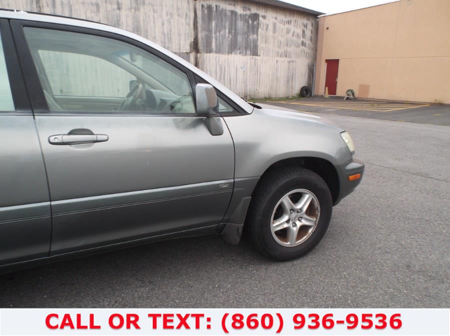 Used Lexus RX 300 4dr SUV 4WD 2002 | Lee Motors Sales Inc. Hartford, Connecticut Used Lexus RX 300 4dr SUV 4WD 2002 | Lee Motors Sales Inc. Hartford, Connecticut