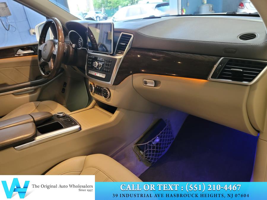 Used Mercedes-Benz GL-Class 4MATIC 4dr GL450 2014 | AW Auto & Truck Wholesalers, Inc. Hasbrouck Heights, New Jersey Used Mercedes-Benz GL-Class 4MATIC 4dr GL450 2014 | AW Auto & Truck Wholesalers, Inc. Hasbrouck Heights, New Jersey