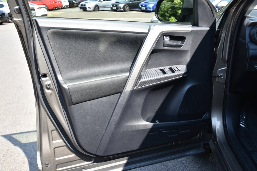 Used Toyota RAV4 AWD 4dr LE 2015 | Highline Car Connection. Waterbury, Connecticut Used Toyota RAV4 AWD 4dr LE 2015 | Highline Car Connection. Waterbury, Connecticut