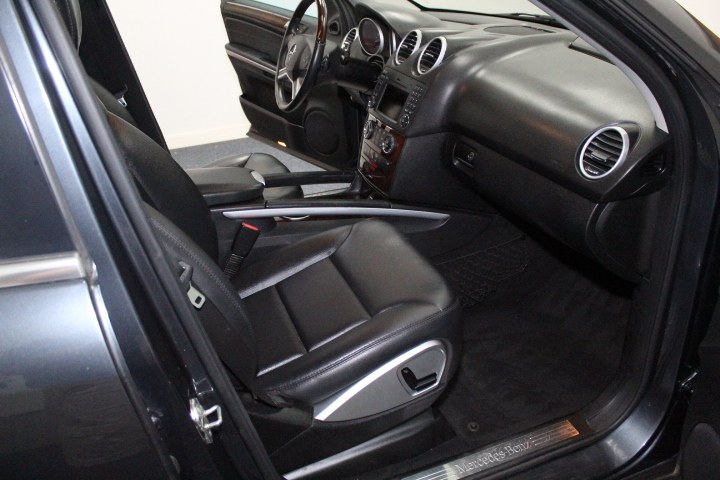 Used Mercedes-Benz M-Class 4MATIC 4dr ML 350 2011 | New England Auto Sales LLC. Plainville, Connecticut Used Mercedes-Benz M-Class 4MATIC 4dr ML 350 2011 | New England Auto Sales LLC. Plainville, Connecticut