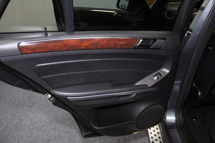 Used Mercedes-Benz M-Class 4MATIC 4dr ML 350 2011 | New England Auto Sales LLC. Plainville, Connecticut Used Mercedes-Benz M-Class 4MATIC 4dr ML 350 2011 | New England Auto Sales LLC. Plainville, Connecticut