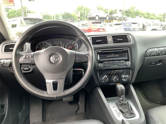 2014 Volkswagen Jetta 1.8T SE, available for sale in Stratford, Connecticut | Wiz Leasing Inc. Stratford, Connecticut 2014 Volkswagen Jetta 1.8T SE, available for sale in Stratford, Connecticut | Wiz Leasing Inc. Stratford, Connecticut