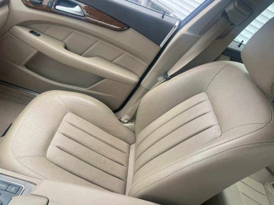 2013 Mercedes-Benz CLS-Class 4dr Sdn CLS550 4MATIC, available for sale in Milford, Connecticut | Chip's Auto Sales Inc. Milford, Connecticut 2013 Mercedes-Benz CLS-Class 4dr Sdn CLS550 4MATIC, available for sale in Milford, Connecticut | Chip's Auto Sales Inc. Milford, Connecticut