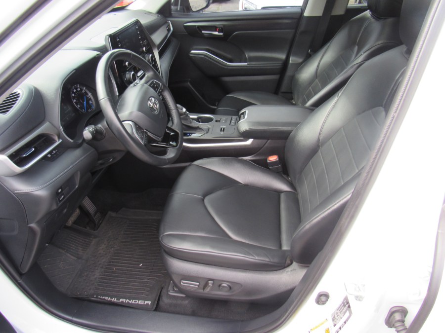 Used Toyota Highlander Hybrid XLE 2021 | Hilario's Auto Sales Inc.. Worcester, Massachusetts Used Toyota Highlander Hybrid XLE 2021 | Hilario's Auto Sales Inc.. Worcester, Massachusetts