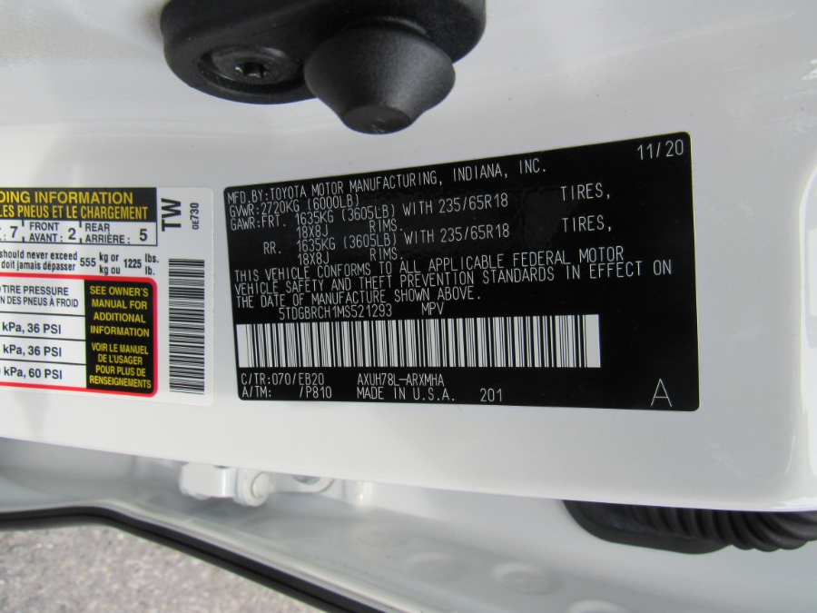 Used Toyota Highlander Hybrid XLE 2021 | Hilario's Auto Sales Inc.. Worcester, Massachusetts Used Toyota Highlander Hybrid XLE 2021 | Hilario's Auto Sales Inc.. Worcester, Massachusetts